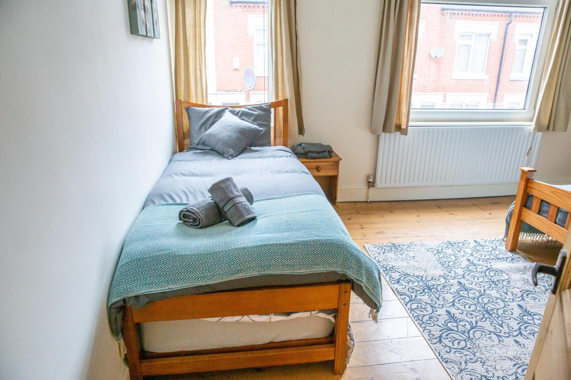 I'M Your Host - Westcotes Stay Leicester Zimmer foto